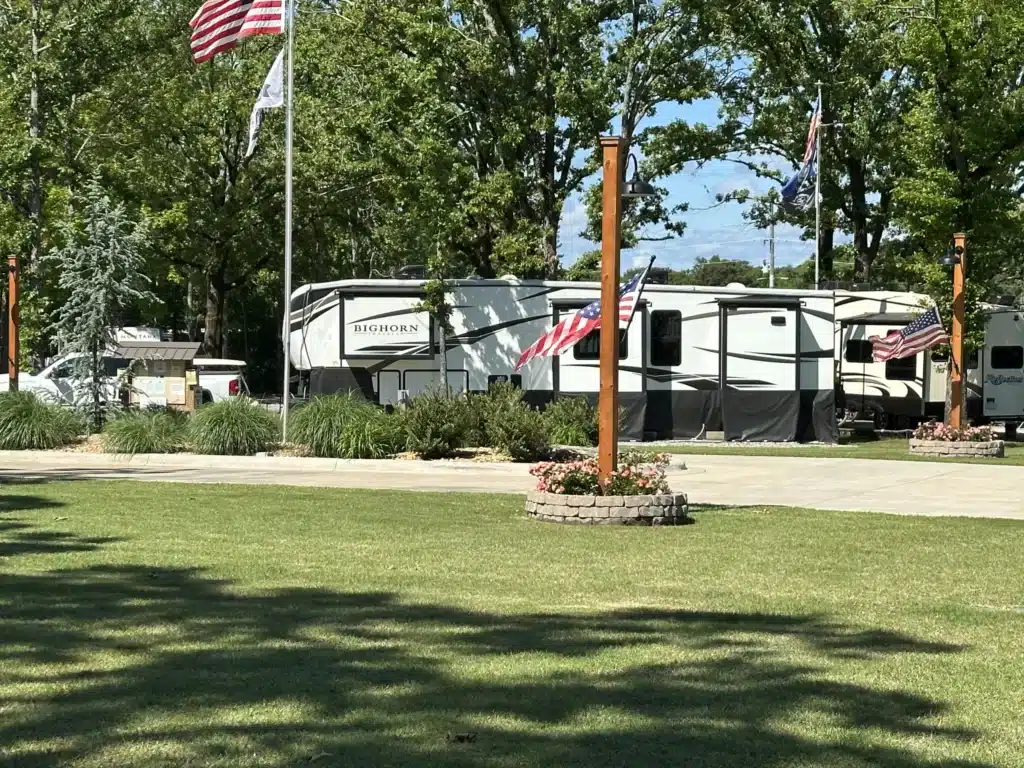 the woodlands rv resort​